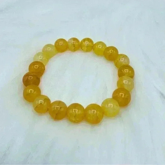 Celina Glass Beaded Bracelet in Yellow - Picture 5 of 5